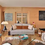 Sunny Attic Location * Champéry