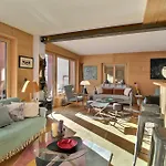 Sunny Attic Location * Champéry
